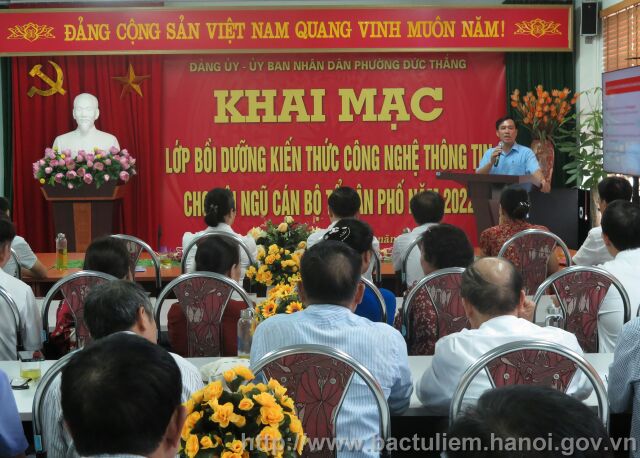 Phường Đức Thắng: Khai mạc lớp bồi dưỡng kiến thức công nghệ thông tin cho cán bộ tổ dân phố