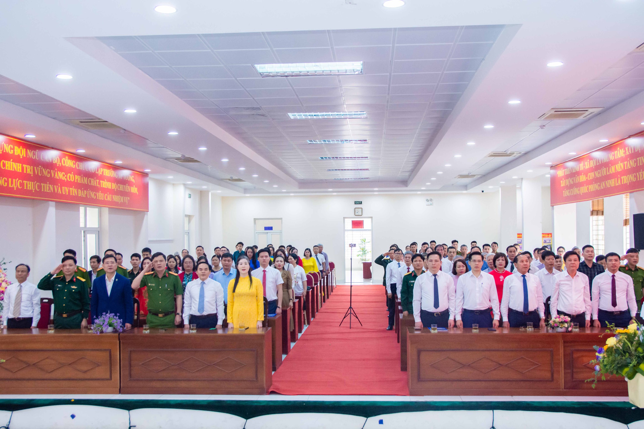 LỄ KỶ NIỆM 10 NĂM NGÀY THÀNH LẬP PHƯỜNG ĐỨC THẮNG